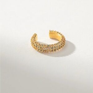 ✨U.J. High Shine Ear Cuff. New✨